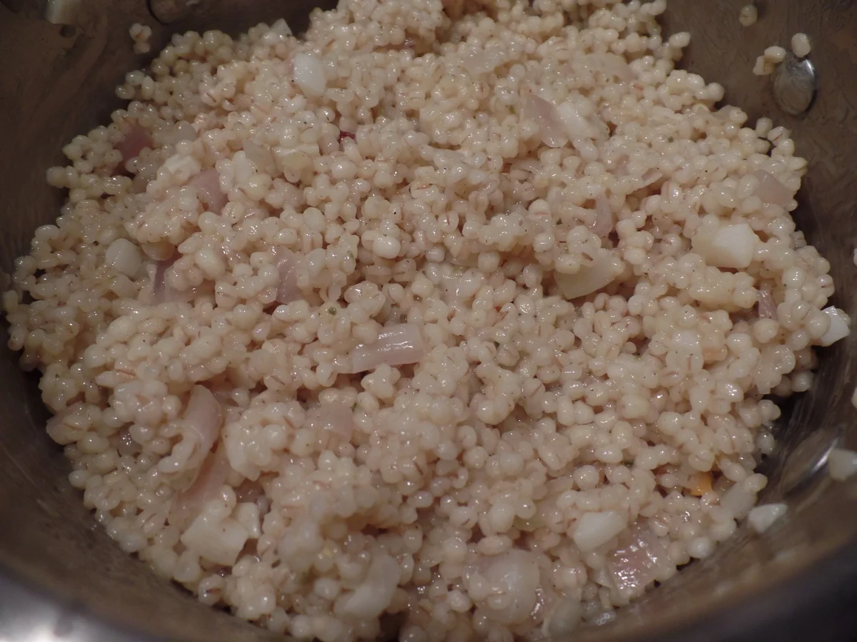 Rote-Bete-Graupen-Risotto-Bowl - Rezept - Bild Nr. 6069