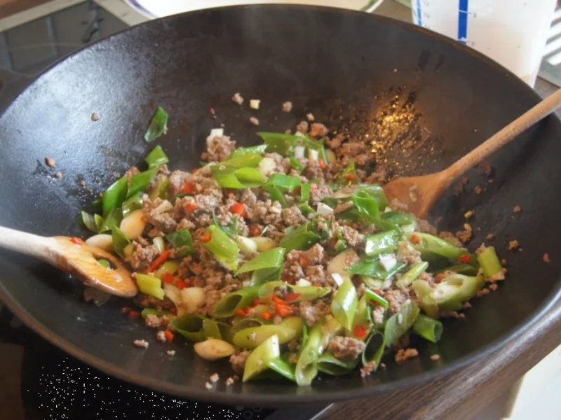 Chili con carne im Wok - Rezept - Bild Nr. 7