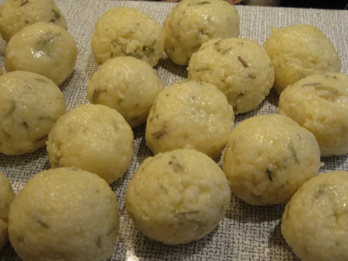 Rezept: Pikantes Backen: Parmesanplätzchen Bild Nr. 6063 Pikantes Backen: Parmesanplätzchen - Rezept - Bild Nr. 6063