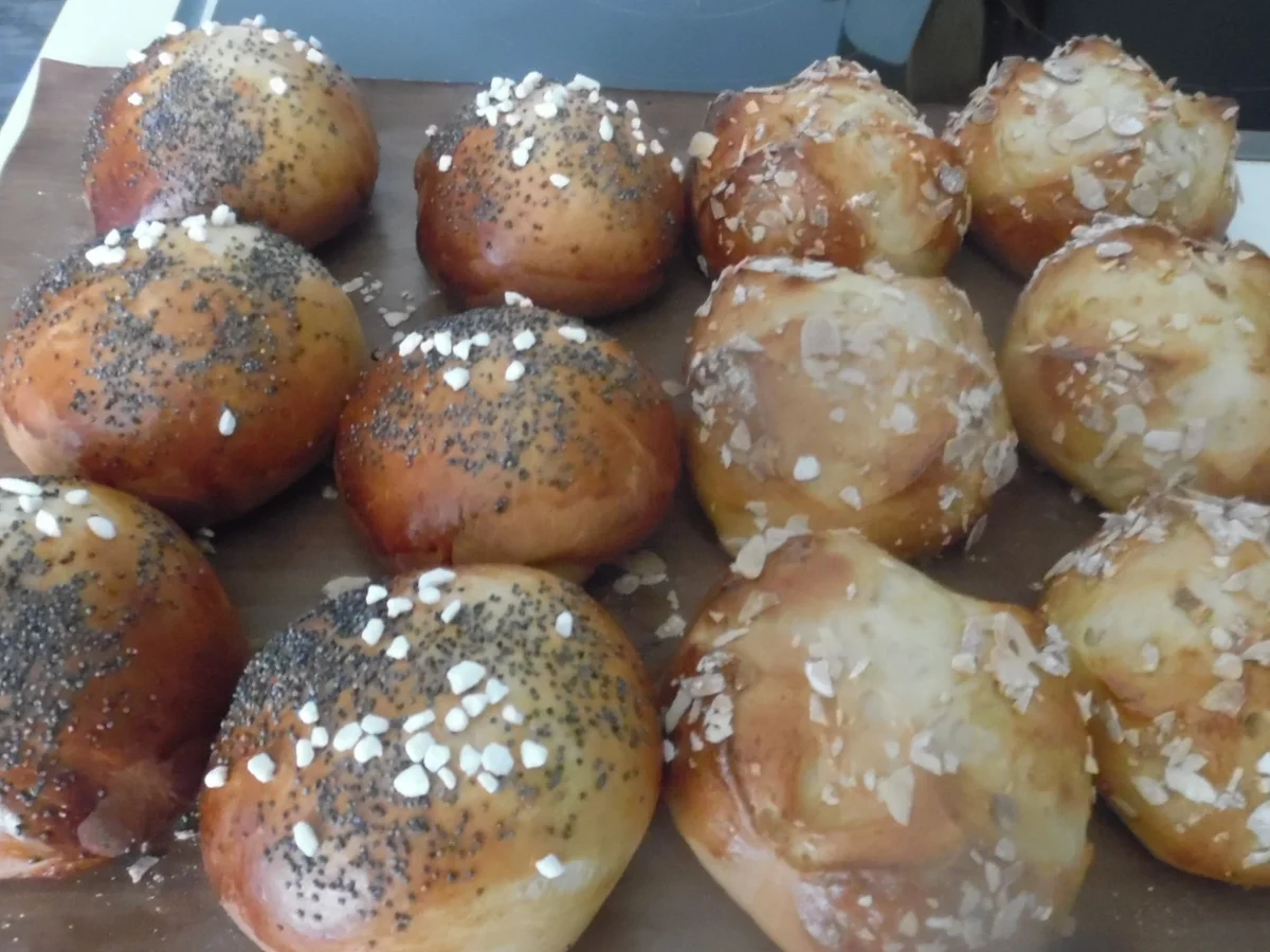 Rezept: Süße Frühstücks-Brötchen Bild Nr. 6061 Süße Frühstücks-Brötchen - Rezept - Bild Nr. 6061