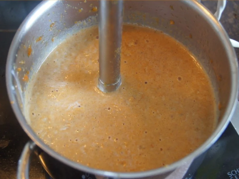 Rezept: Rinderroulade mit herzhafter Sauce, Rotkohl und Nudeln Bild Nr. 6070 Rinderroulade mit herzhafter Sauce, Rotkohl und Nudeln - Rezept - Bild Nr. 6070