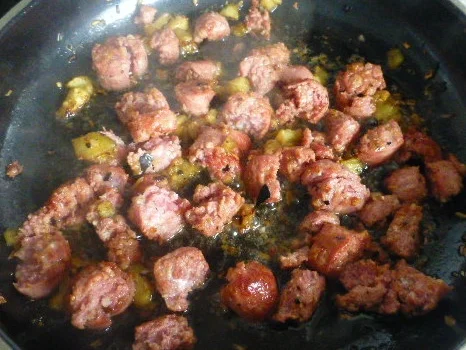 Rezept: Aubergine mit Salsiccia gratiniert und Rosmarinkartoffeln Bild Nr. 6062 Aubergine mit Salsiccia gratiniert und Rosmarinkartoffeln - Rezept - Bild Nr. 6062