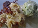 Kräuter-Semmel-Knödel in Speck-Rahmsoße - Rezept - Bild Nr. 2