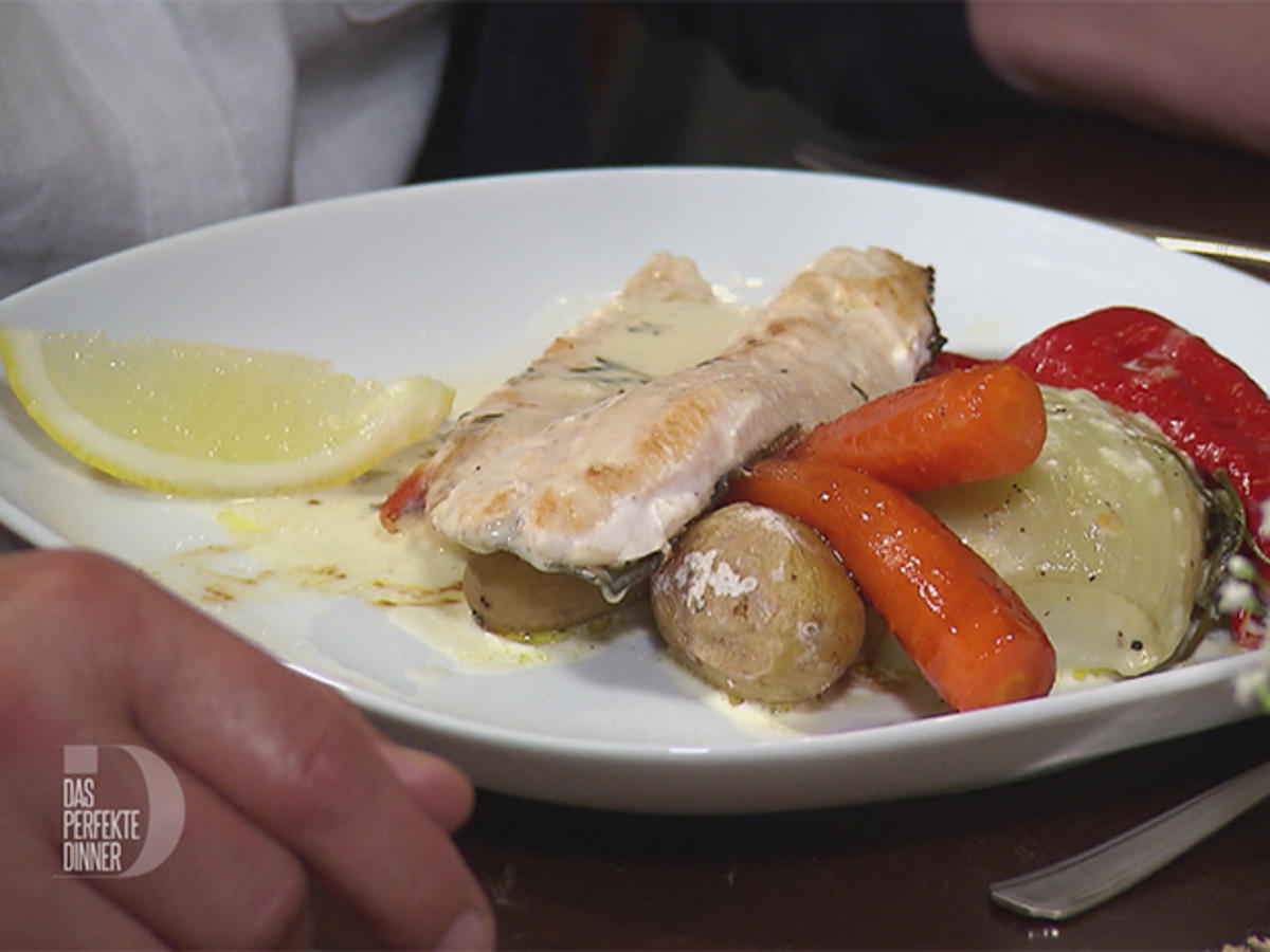 Filet vom Saibling an Fenchel-Paprika-Gemüse mit Limetten-Kresse-Soße ...