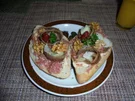 Rezept: Partybrötchen pikant mit Mett und Sardellen Bild Nr. 2 Partybrötchen pikant mit Mett und Sardellen - Rezept - Bild Nr. 2