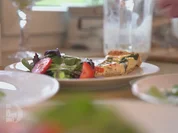 Pflücksalat mit Bärlauchtarte - Rezept - Bild Nr. 2