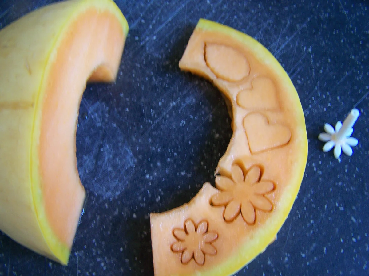 Rezept: Melonefiguren in schokoladiger Schale Bild Nr. 6079 Melonefiguren in schokoladiger Schale - Rezept - Bild Nr. 6079