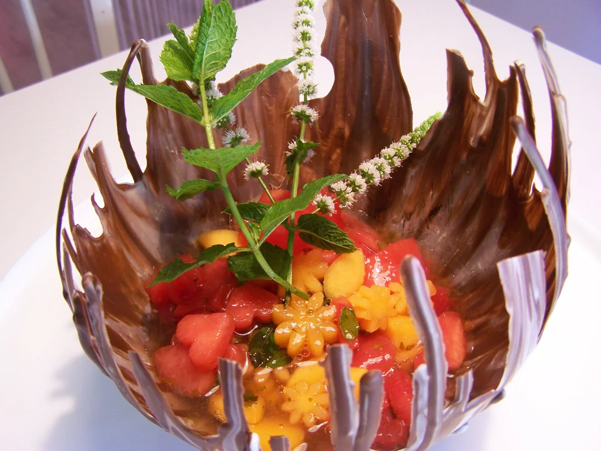 Rezept: Melonefiguren in schokoladiger Schale Bild Nr. 6083 Melonefiguren in schokoladiger Schale - Rezept - Bild Nr. 6083