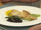 Trilogie vom Süßwasserräuber in Sößle an Belugalinsen und grünem Spargel - Rezept - Bild Nr. 2