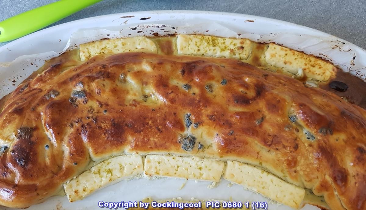 Pizza Brotteig deftig gefüllt mit Gemüse dazu FETA Stick`s - Rezept - Bild Nr. 6100