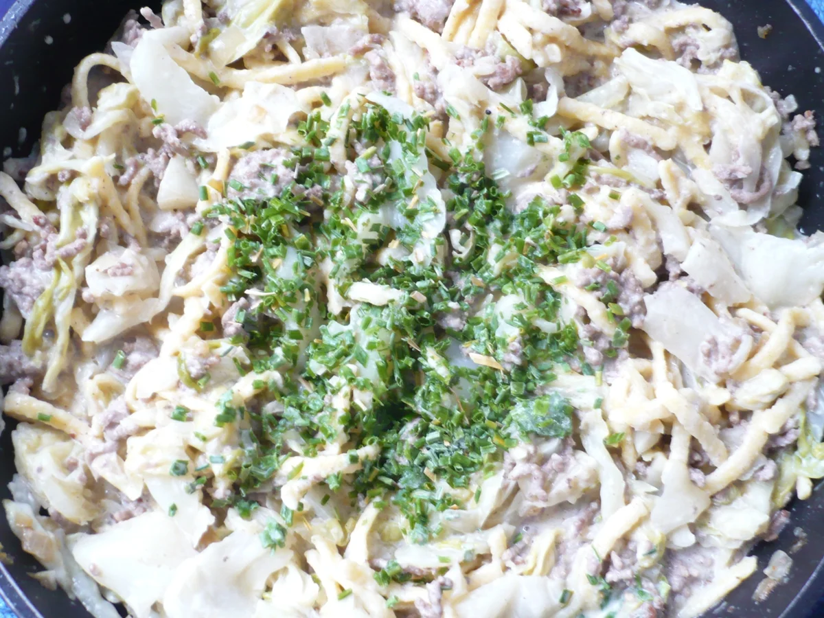 Rezept: Spätzle - Hack - Pfanne mit Spitzkohl Bild Nr. 2 Spätzle - Hack - Pfanne mit Spitzkohl - Rezept - Bild Nr. 2