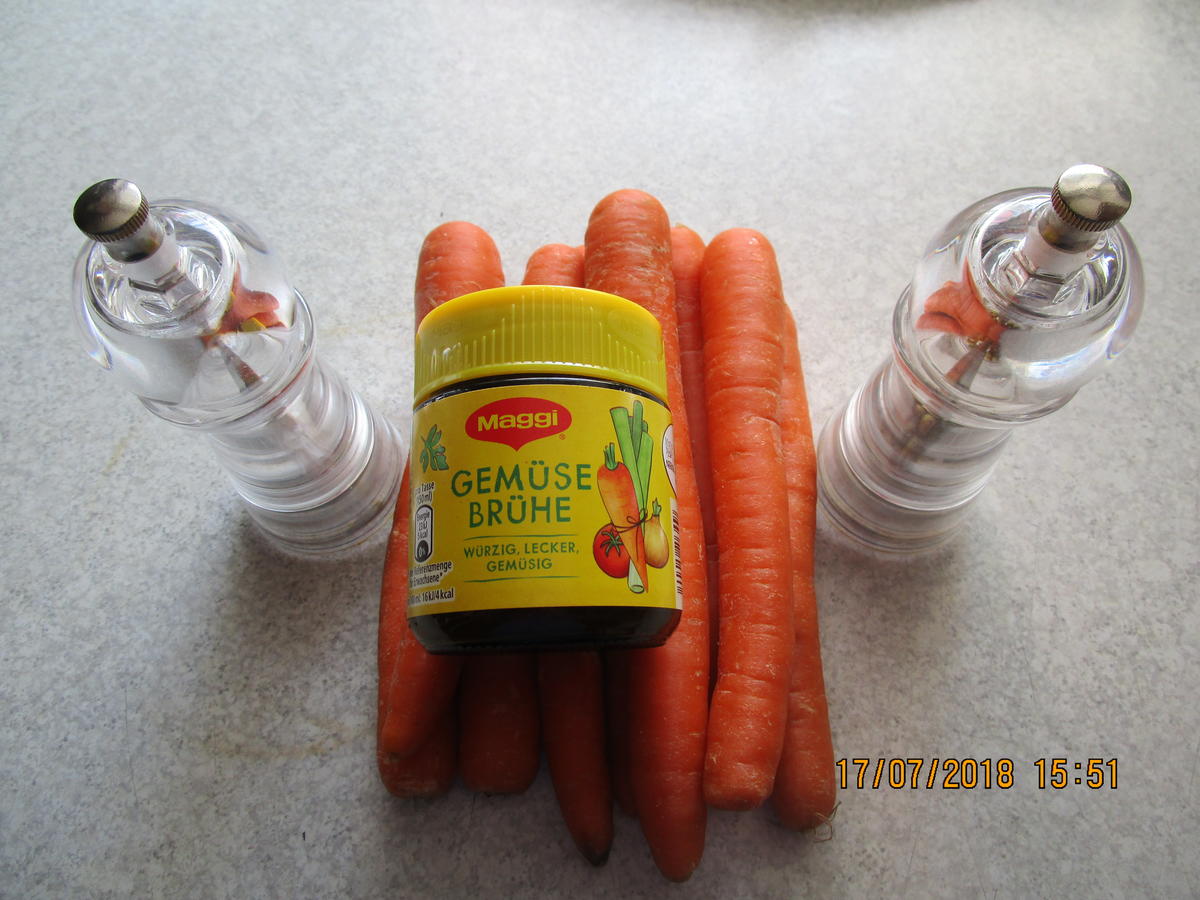 Ein lecker Süppchen aus Zucchini und Möhren - Rezept - Bild Nr. 6095