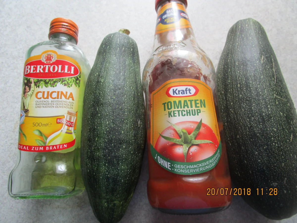 Paprika-Zucchini-Zwiebel-Gemüse m. Knobi - Rezept - Bild Nr. 6098