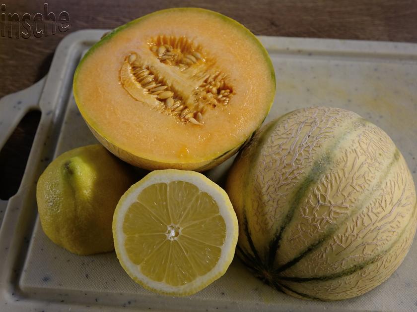 Marinierte Melone an Joghurt Sahne Eis HERRLICH- - einfach - von sTinsche Marinierte Melone an Joghurt Sahne Eis HERRLICH- - einfach - von sTinsche