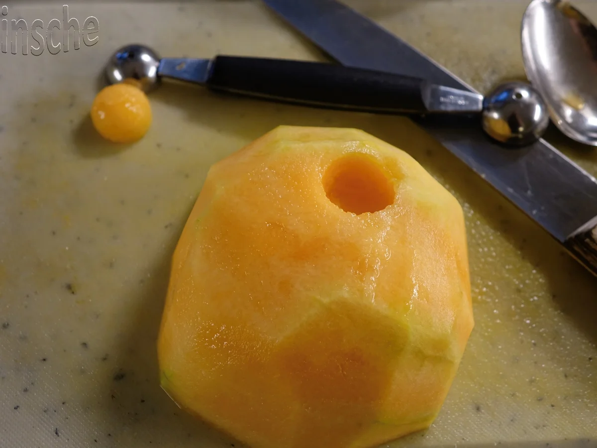 Rezept: Marinierte Melone an Joghurt-Sahne-Eis - HERRLICH- Bild Nr. 6109 Marinierte Melone an Joghurt-Sahne-Eis - HERRLICH- - Rezept - Bild Nr. 6109