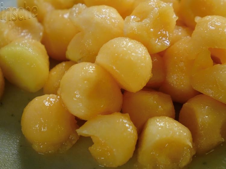 Marinierte Melone an Joghurt Sahne Eis HERRLICH- - einfach - von sTinsche Marinierte Melone an Joghurt Sahne Eis HERRLICH- - einfach - von sTinsche