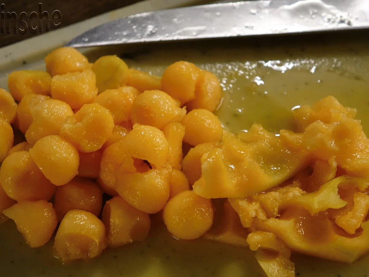 Rezept: Marinierte Melone an Joghurt-Sahne-Eis - HERRLICH- Bild Nr. 6111 Marinierte Melone an Joghurt-Sahne-Eis - HERRLICH- - Rezept - Bild Nr. 6111