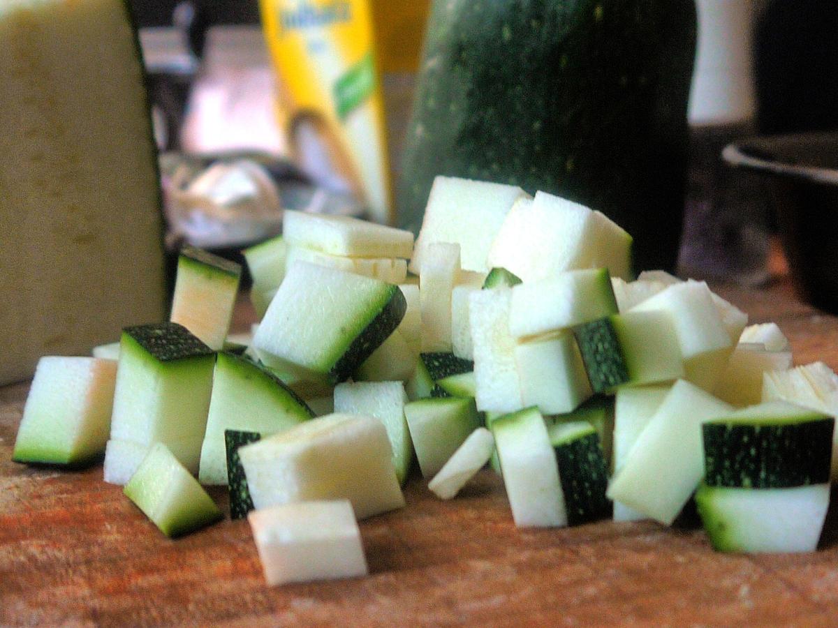 Zucchini-Reis-Topf mit Feta - Rezept mit Bild - kochbar.de