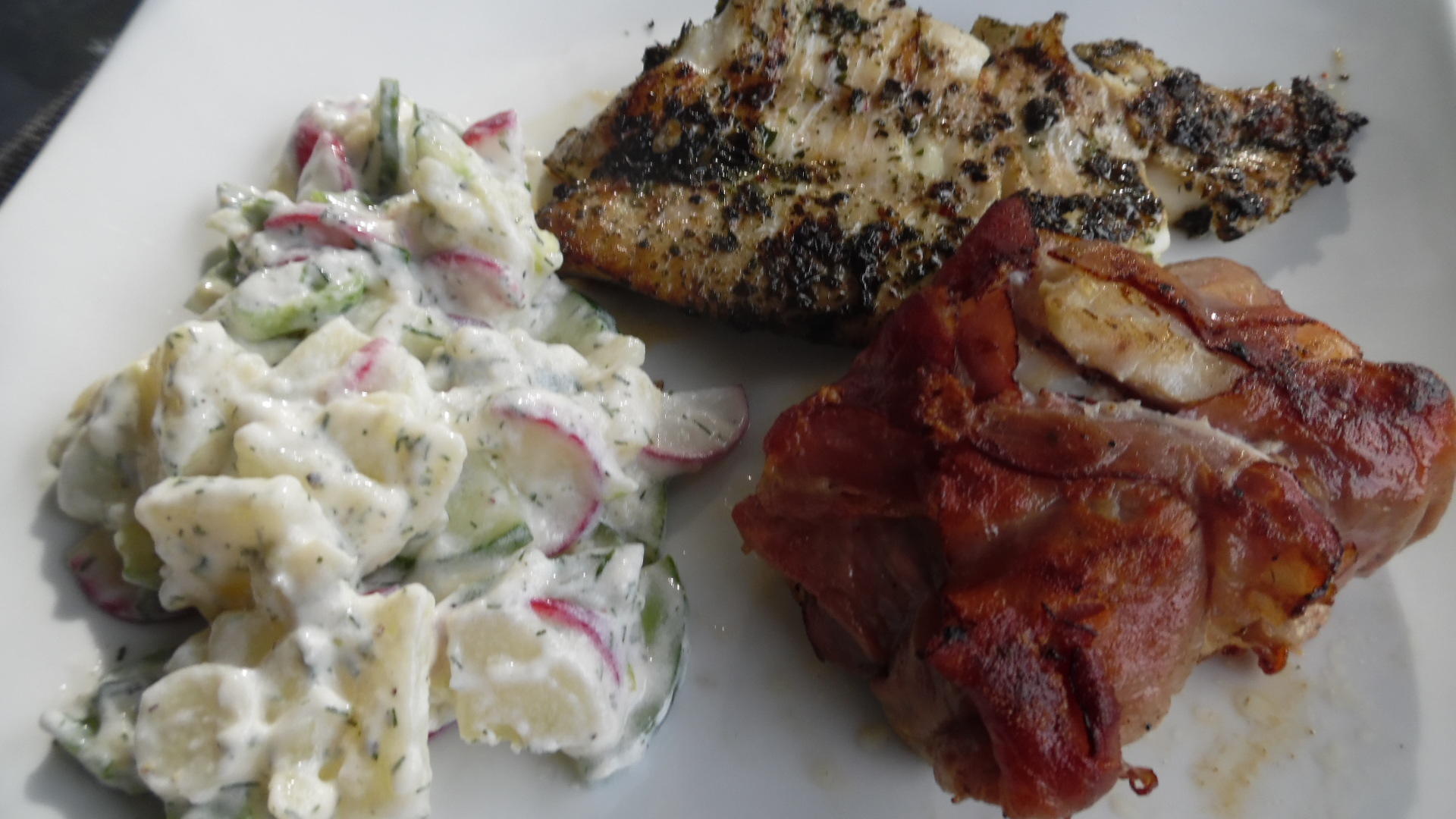 Fisch vom Grill mit Kartoffel-Gurkensalat - Rezept Eingereicht von
barbara62