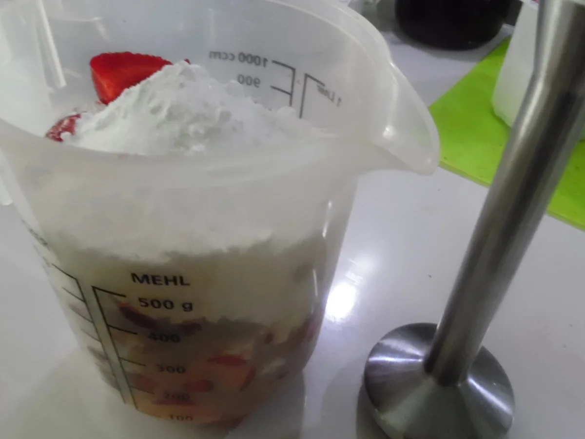 Rezept: Erdbeer-Traum mit "Kuss" Bild Nr. 6121 Erdbeer-Traum mit "Kuss" - Rezept - Bild Nr. 6121