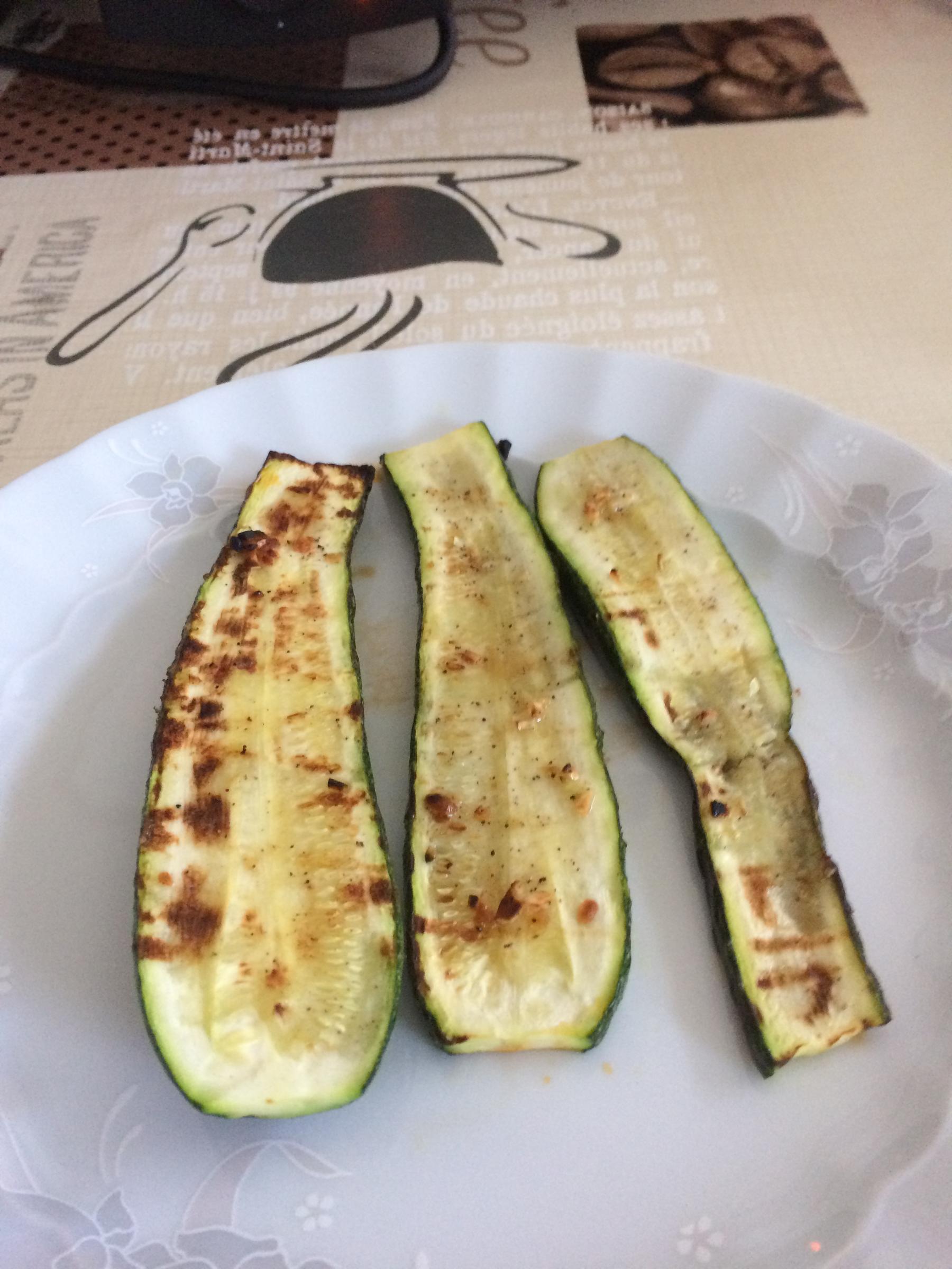 gegrillte Knoblauchzucchini Rezept Eingereicht von schildi70