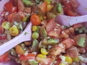 Tomatensalat schnell zubereitet und im Geschmack sehr erfrischend - Rezept - Bild Nr. 6111
