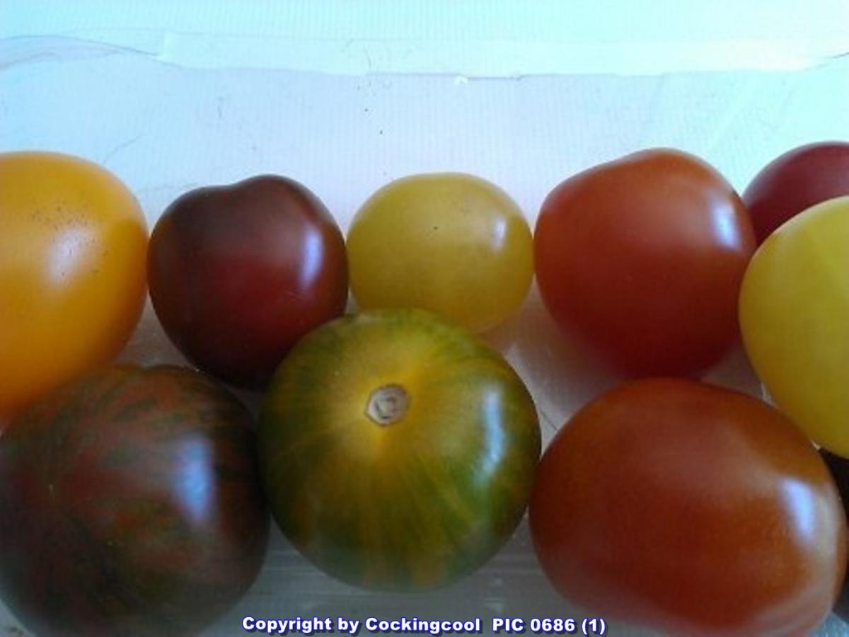 Tomatensalat schnell zubereitet und im Geschmack sehr erfrischend - Rezept - Bild Nr. 6115