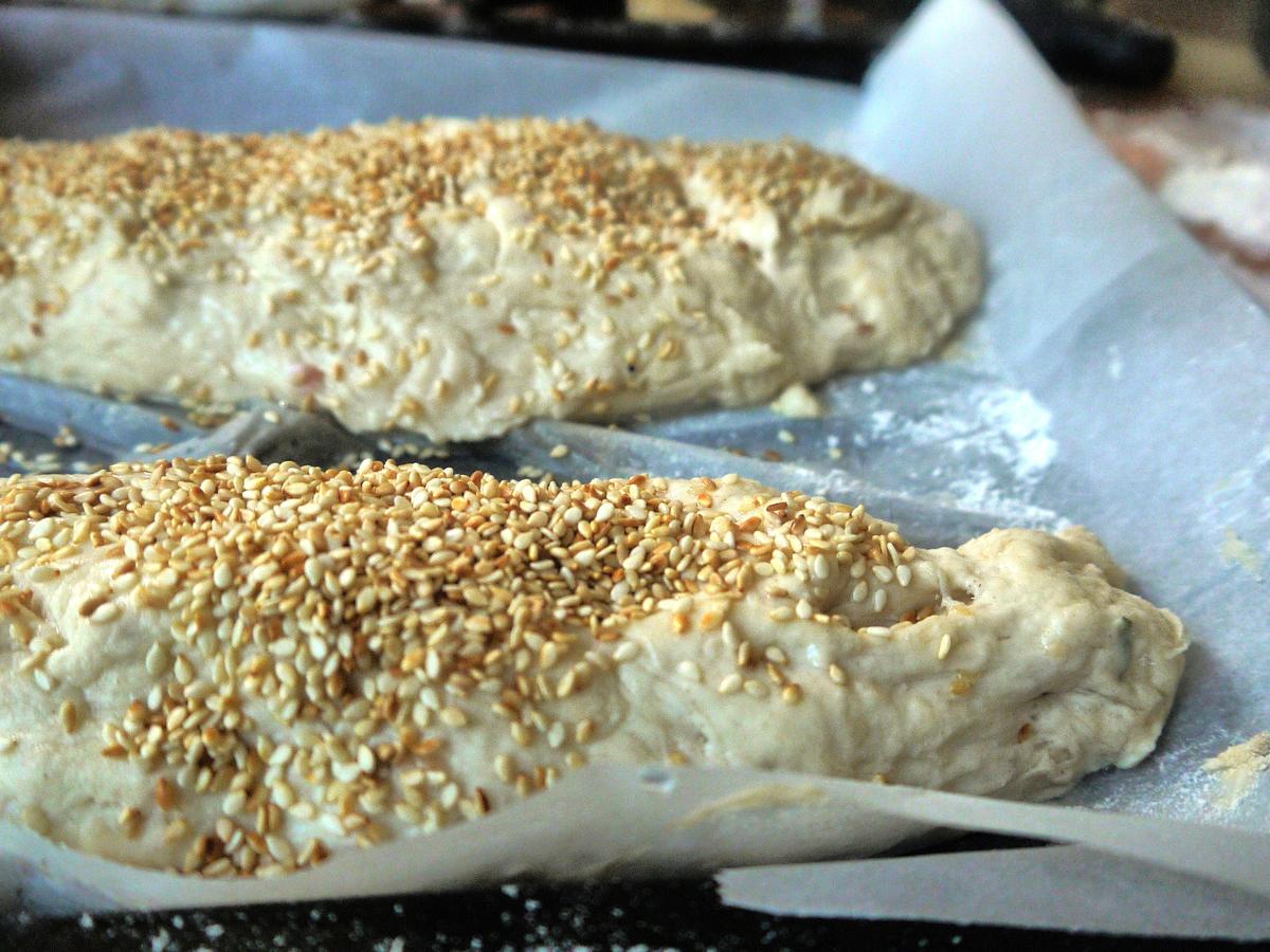 Sesam Dinkel Baguette - einfach - 241 kcal/100g