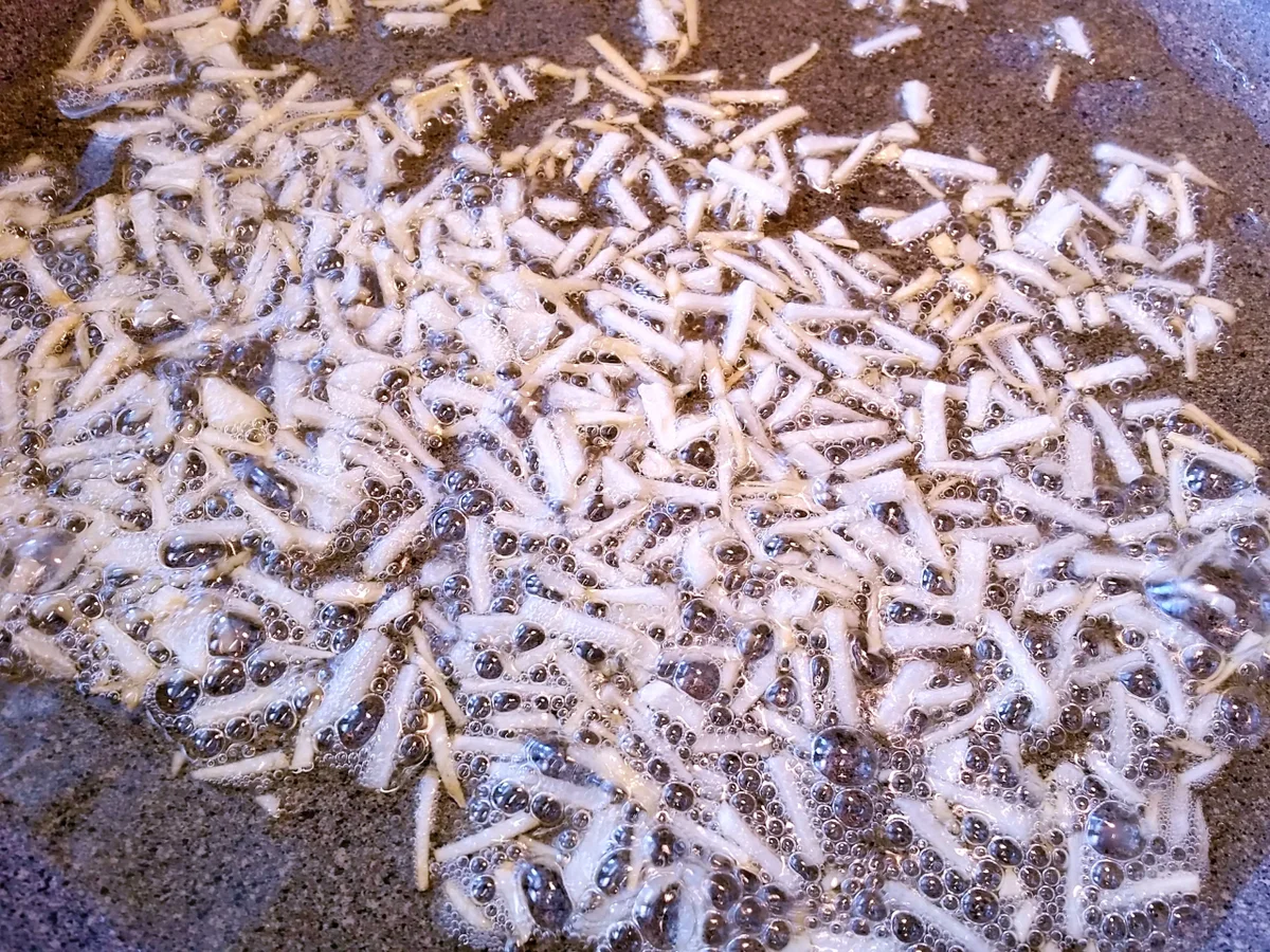 Rezept: Blattspinat mit frischen Mungbohnensprossen Bild Nr. 6121 Blattspinat mit frischen Mungbohnensprossen - Rezept - Bild Nr. 6121