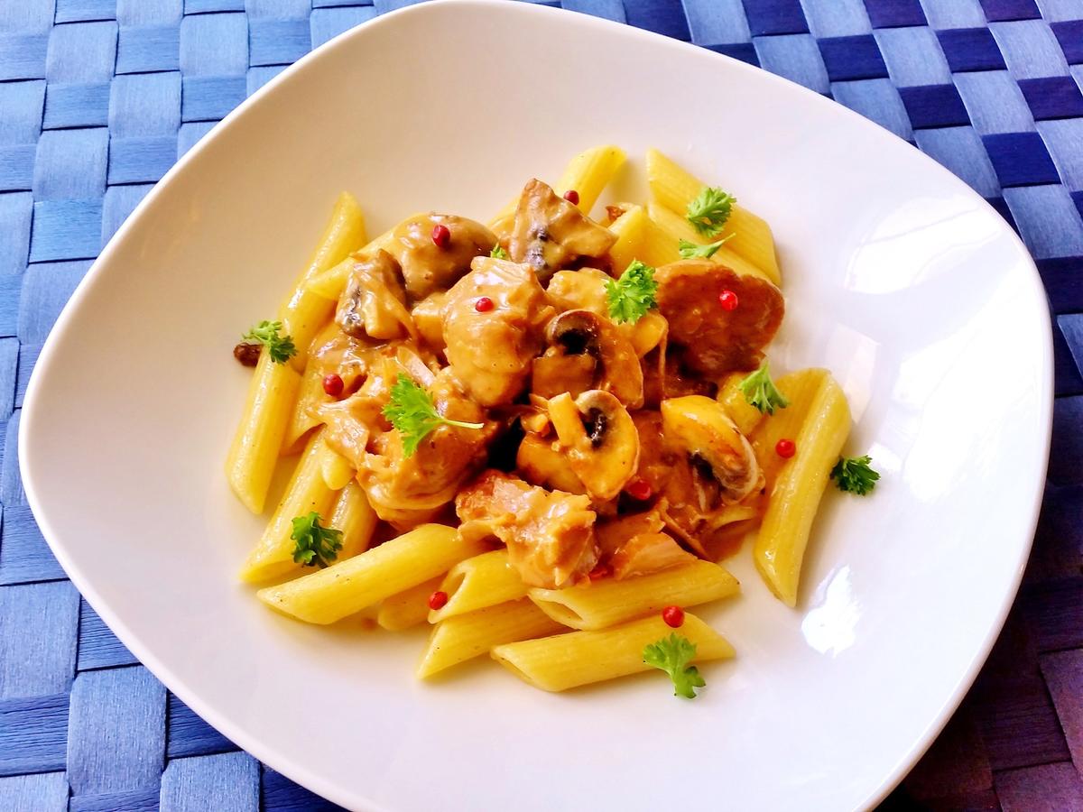 Putenragout mit Penne Rigate - Rezept - Bild Nr. 6119