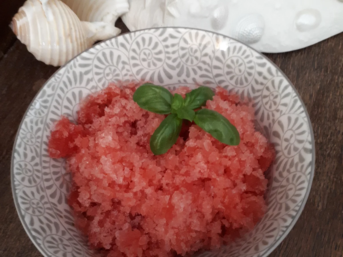 Wassermelonen-Granita mit Basilikum - Rezept - Bild Nr. 6147
