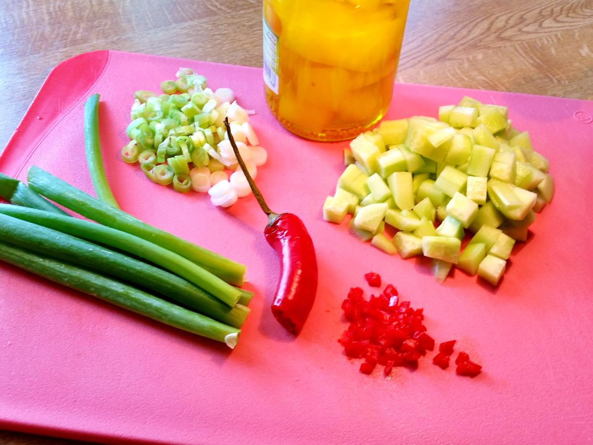 Salat-Variation mit Gurken - Rezept - Bild Nr. 4