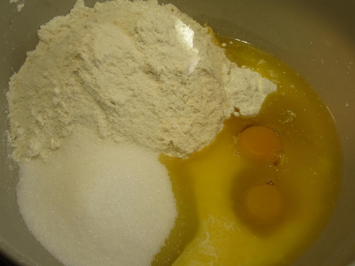 Backen: Zwetschgenkuchen mit Puddingcreme und "Speckkruste" - Rezept - Bild Nr. 6165