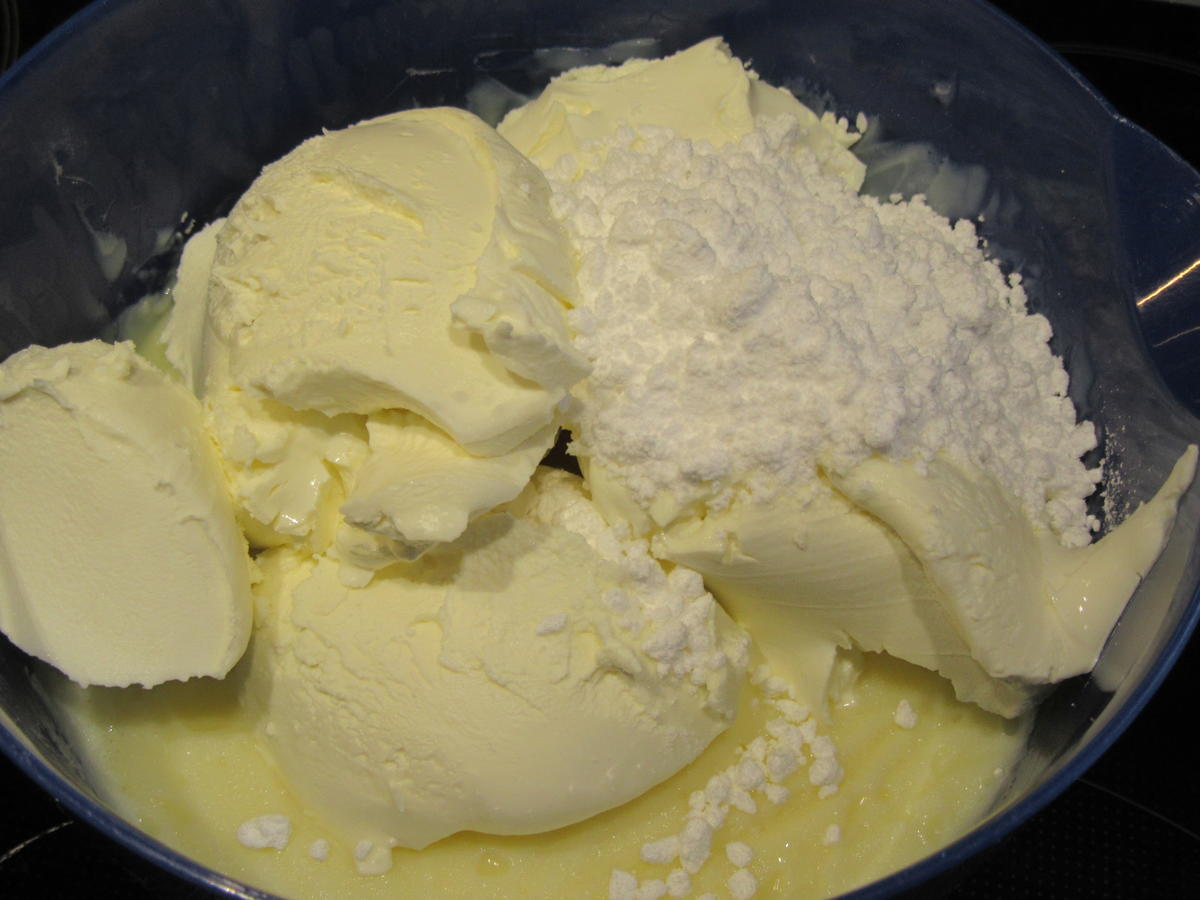 Backen: Zwetschgenkuchen mit Puddingcreme und "Speckkruste" - Rezept - Bild Nr. 6169