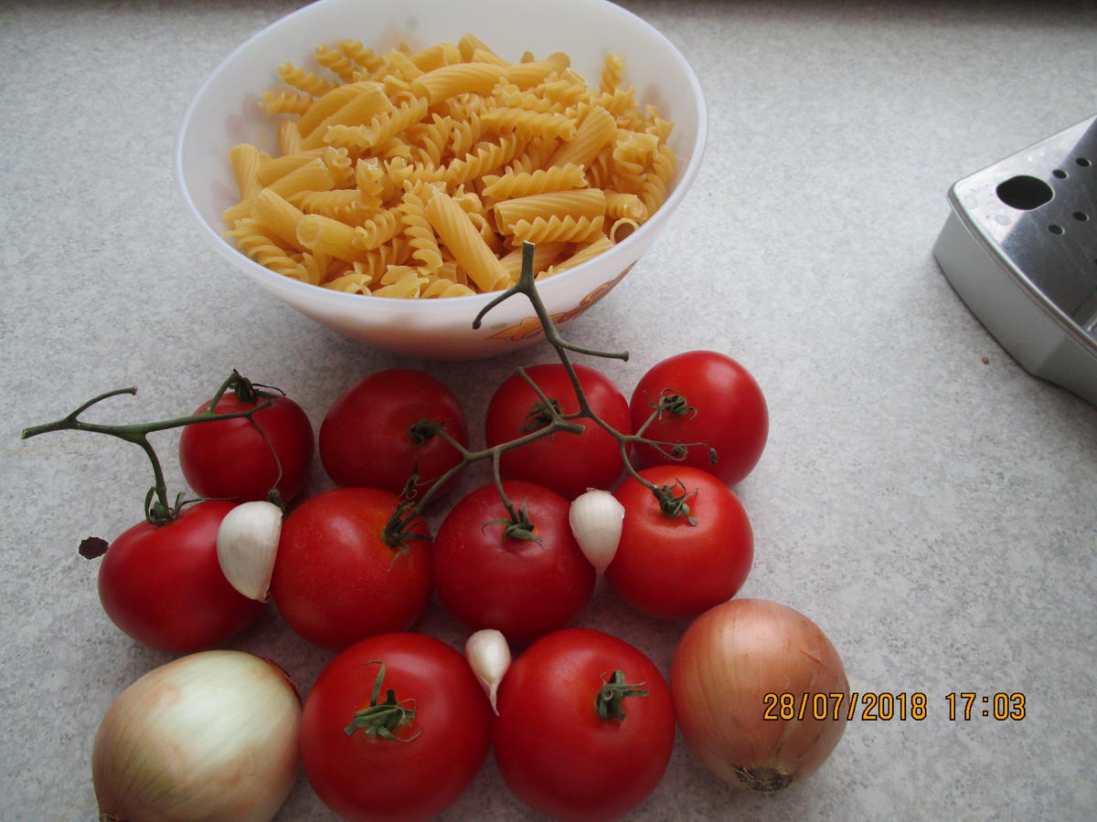 Cremiger Auflauf mit Tomaten/Nudeln und Mozzarellla - Rezept - Bild Nr. 6168