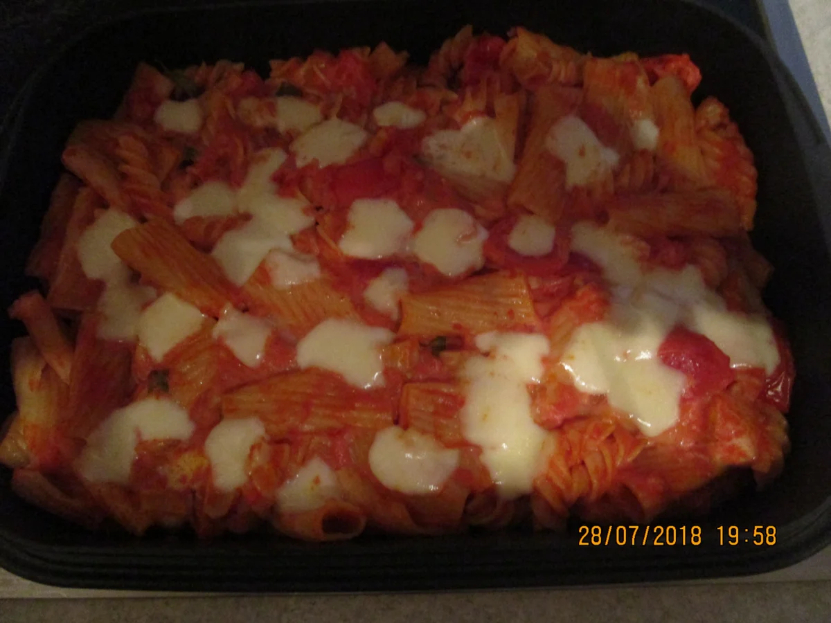 Cremiger Auflauf mit Tomaten/Nudeln und Mozzarellla - Rezept - Bild Nr. 6185