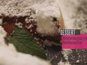 Himbeermousse mit Schokoladensoufflee und süß-sauren Essblüten - Rezept - Bild Nr. 6169