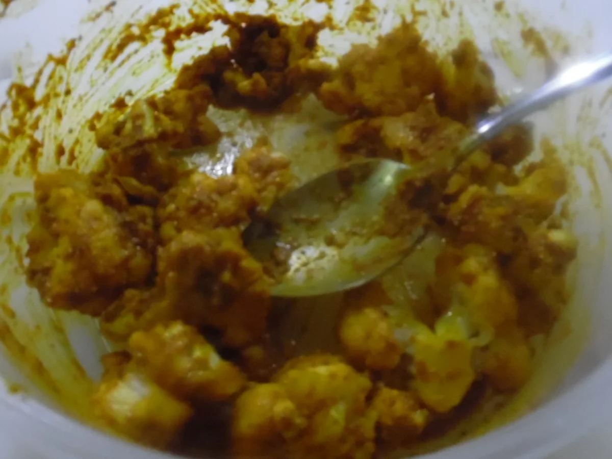 Rezept: Huhn und Blumenkohl indisch vom Grill mit Joghurt-Minz-Dip Bild Nr. 6187 Huhn und Blumenkohl indisch vom Grill mit Joghurt-Minz-Dip - Rezept - Bild Nr. 6187