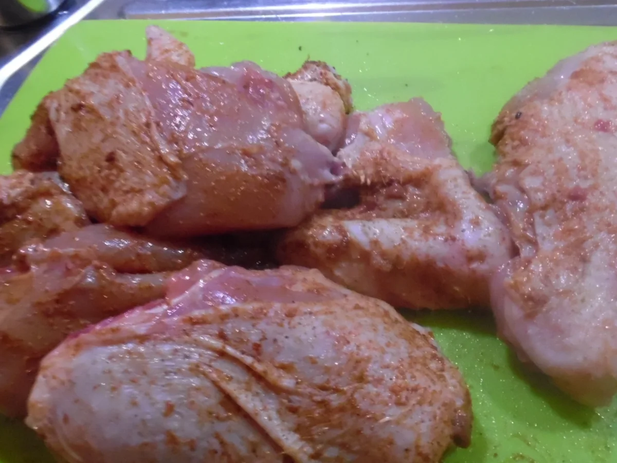 Rezept: Huhn und Blumenkohl indisch vom Grill mit Joghurt-Minz-Dip Bild Nr. 6193 Huhn und Blumenkohl indisch vom Grill mit Joghurt-Minz-Dip - Rezept - Bild Nr. 6193