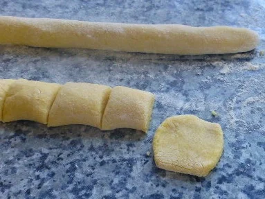 Rezept: Gnocchi mit Käse - Kräuterfüllung Bild Nr. 6185 Gnocchi mit Käse - Kräuterfüllung - Rezept - Bild Nr. 6185