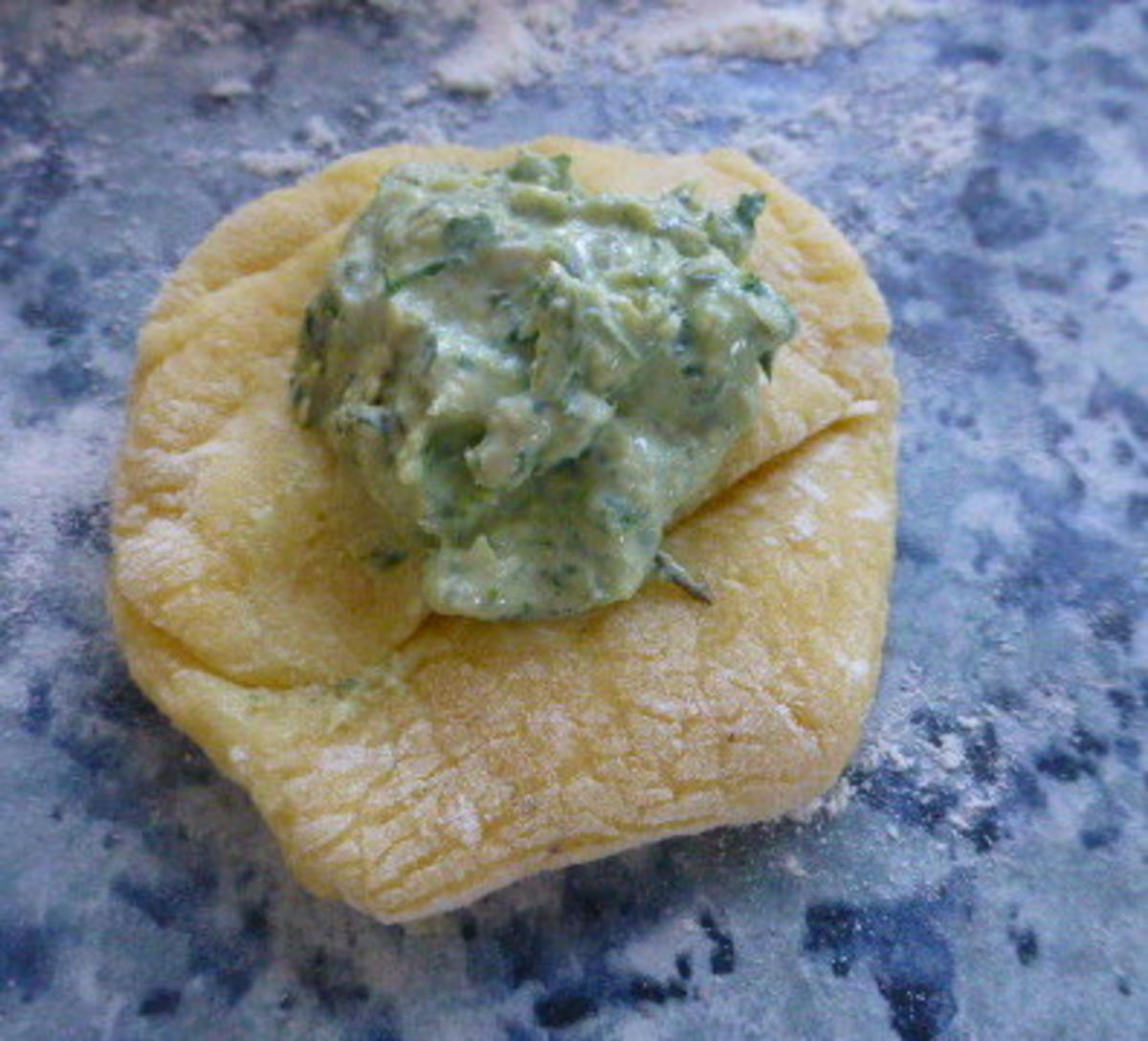 Gnocchi mit Käse - Kräuterfüllung - Rezept - Bild Nr. 6186