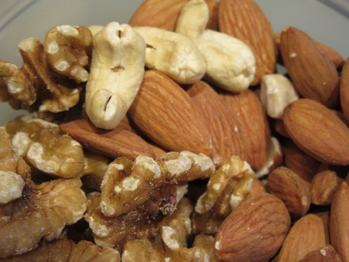 Rezept: Vorrat: Knuspermischung mit Körnern und Trockenfrüchten Bild Nr. 6192 Vorrat: Knuspermischung mit Körnern und Trockenfrüchten - Rezept - Bild Nr. 6192