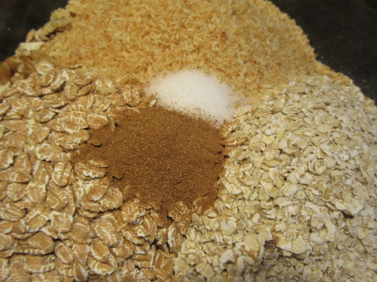 Rezept: Vorrat: Knuspermischung mit Körnern und Trockenfrüchten Bild Nr. 6193 Vorrat: Knuspermischung mit Körnern und Trockenfrüchten - Rezept - Bild Nr. 6193