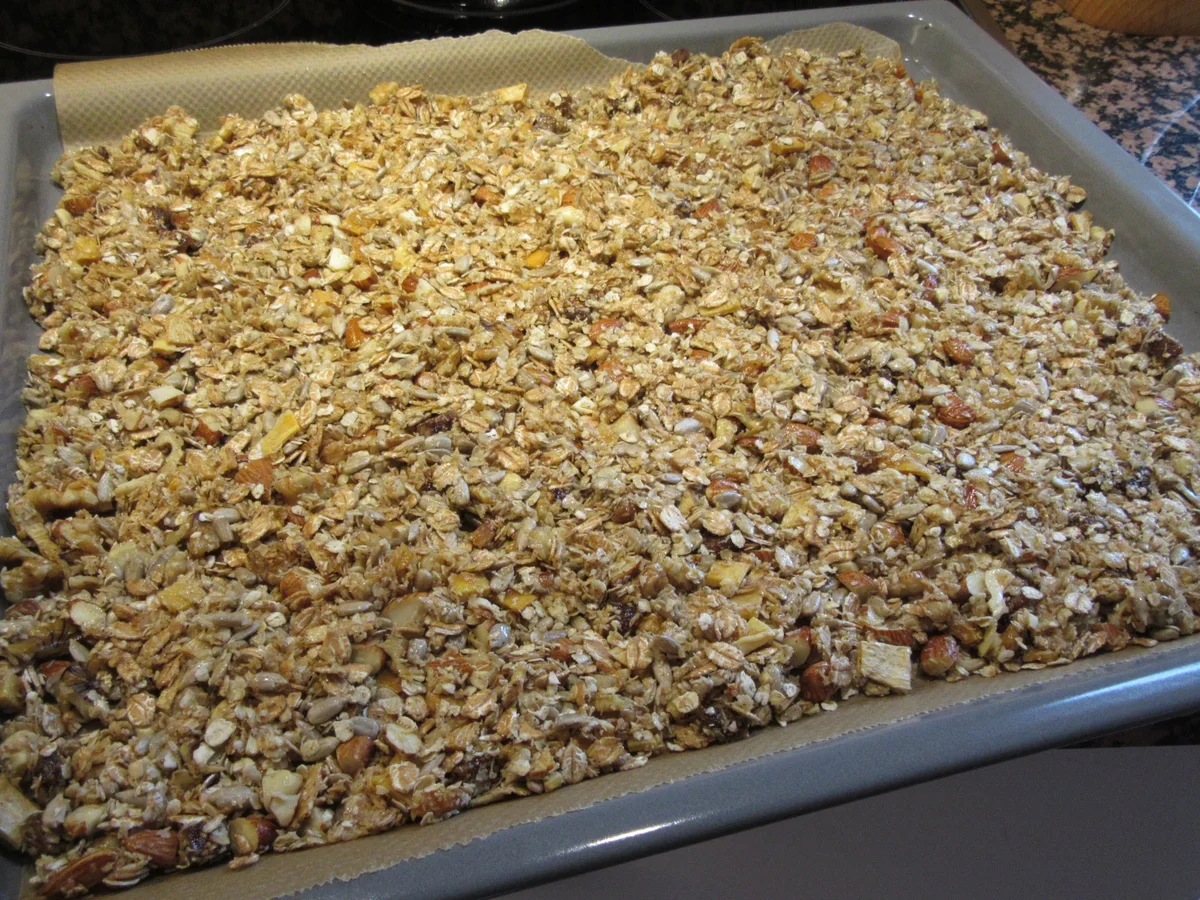 Rezept: Vorrat: Knuspermischung mit Körnern und Trockenfrüchten Bild Nr. 6197 Vorrat: Knuspermischung mit Körnern und Trockenfrüchten - Rezept - Bild Nr. 6197