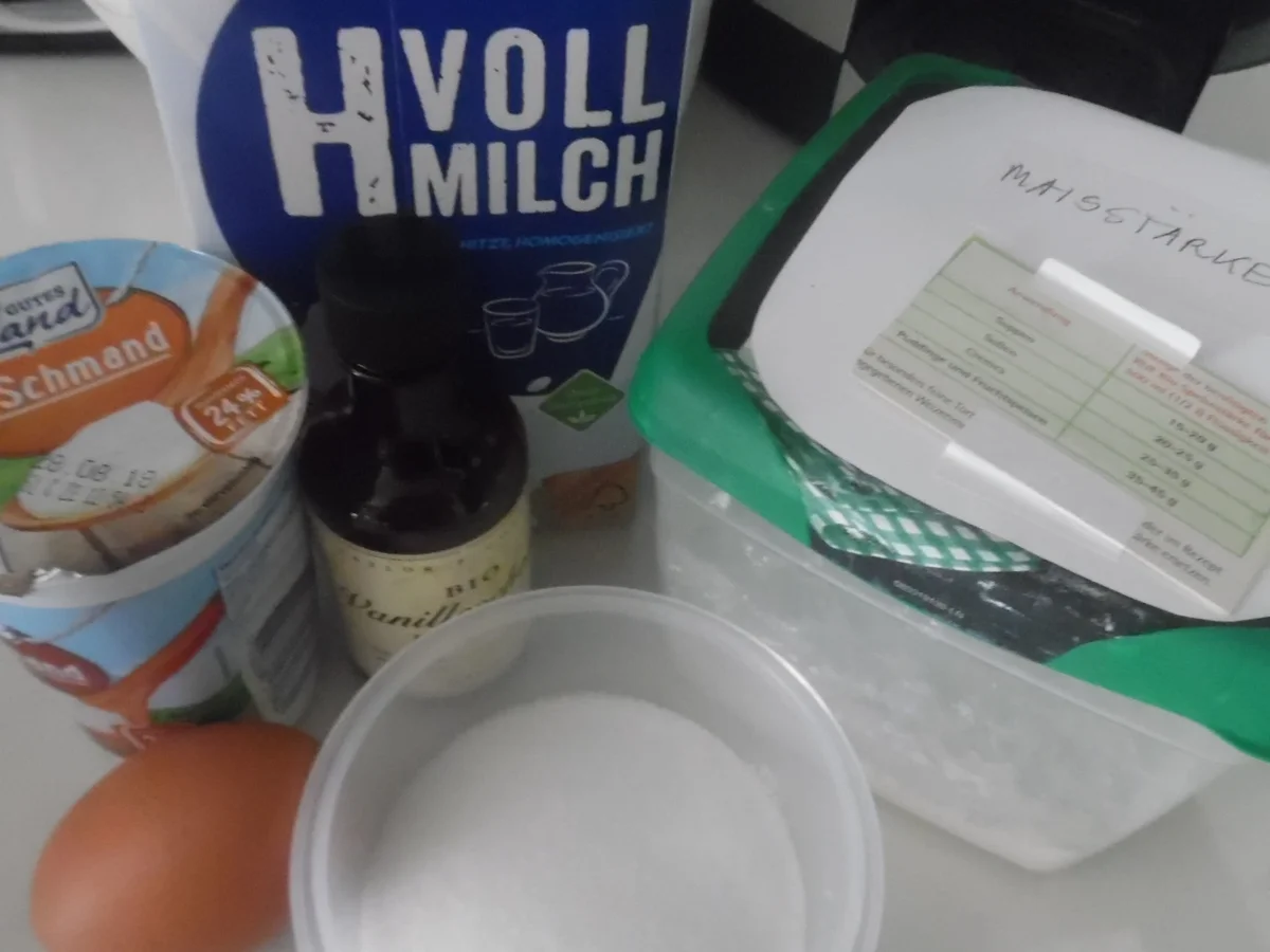 Rezept: Schokoladenkuchen mit Schmand-Haube und Zuckerkruste Bild Nr. 6212 Schokoladenkuchen mit Schmand-Haube und Zuckerkruste - Rezept - Bild Nr. 6212