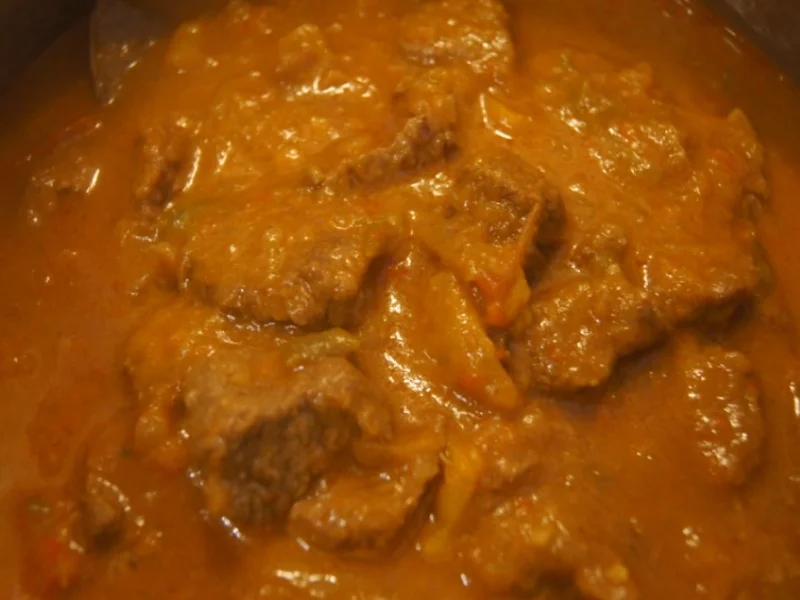 Rezept: Rindergulasch für 12 Personen Bild Nr. 6208 Rindergulasch für 12 Personen - Rezept - Bild Nr. 6208