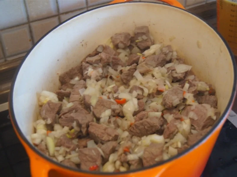 Rezept: Rindergulasch für 12 Personen Bild Nr. 6213 Rindergulasch für 12 Personen - Rezept - Bild Nr. 6213