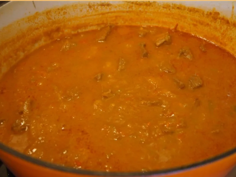 Rezept: Rindergulasch für 12 Personen Bild Nr. 6217 Rindergulasch für 12 Personen - Rezept - Bild Nr. 6217