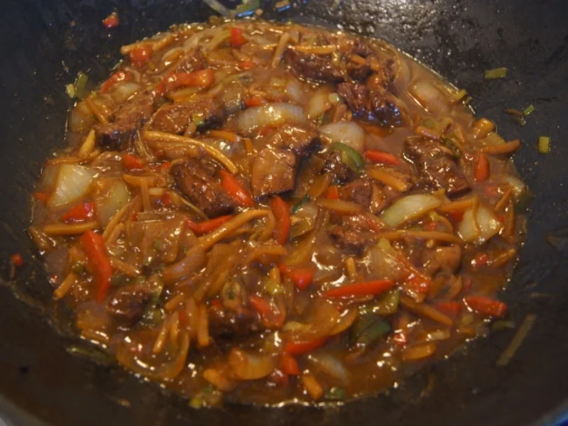 Rezept: Kalbsleber mit Gemüse im Wok und gelber Basmatireis Bild Nr. 6220 Kalbsleber mit Gemüse im Wok und gelber Basmatireis - Rezept - Bild Nr. 6220