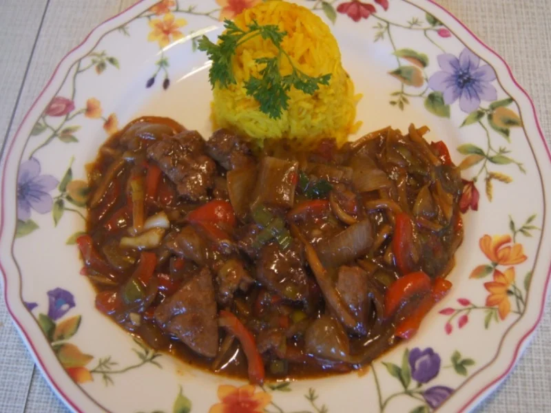 Rezept: Kalbsleber mit Gemüse im Wok und gelber Basmatireis Bild Nr. 6221 Kalbsleber mit Gemüse im Wok und gelber Basmatireis - Rezept - Bild Nr. 6221